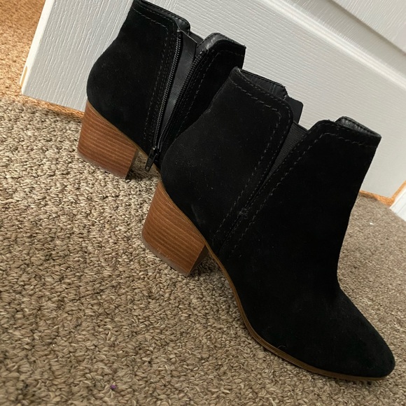 Aldo Boots - Picture 1 of 4